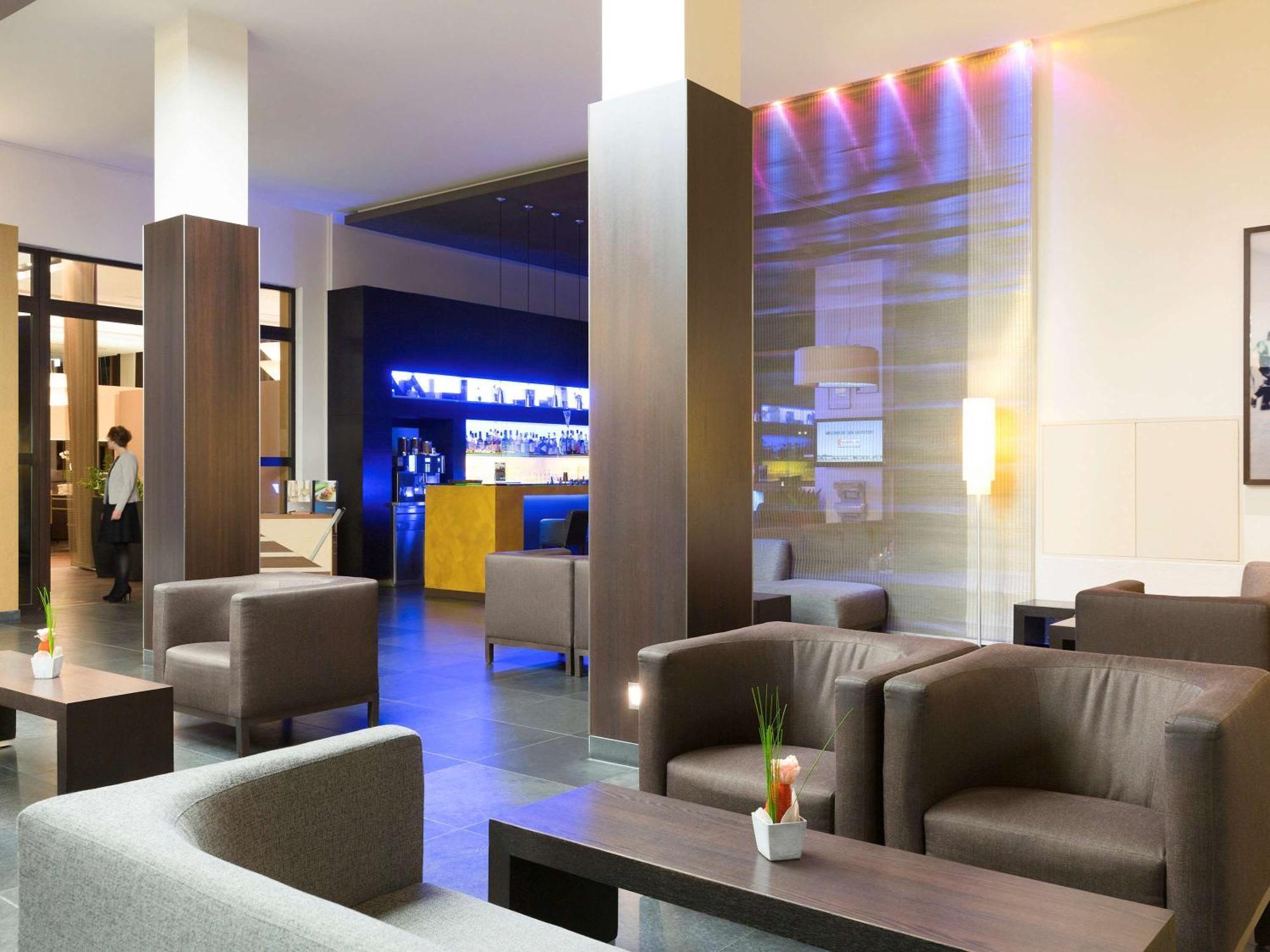 Novotel Karlsruhe City Exterior foto