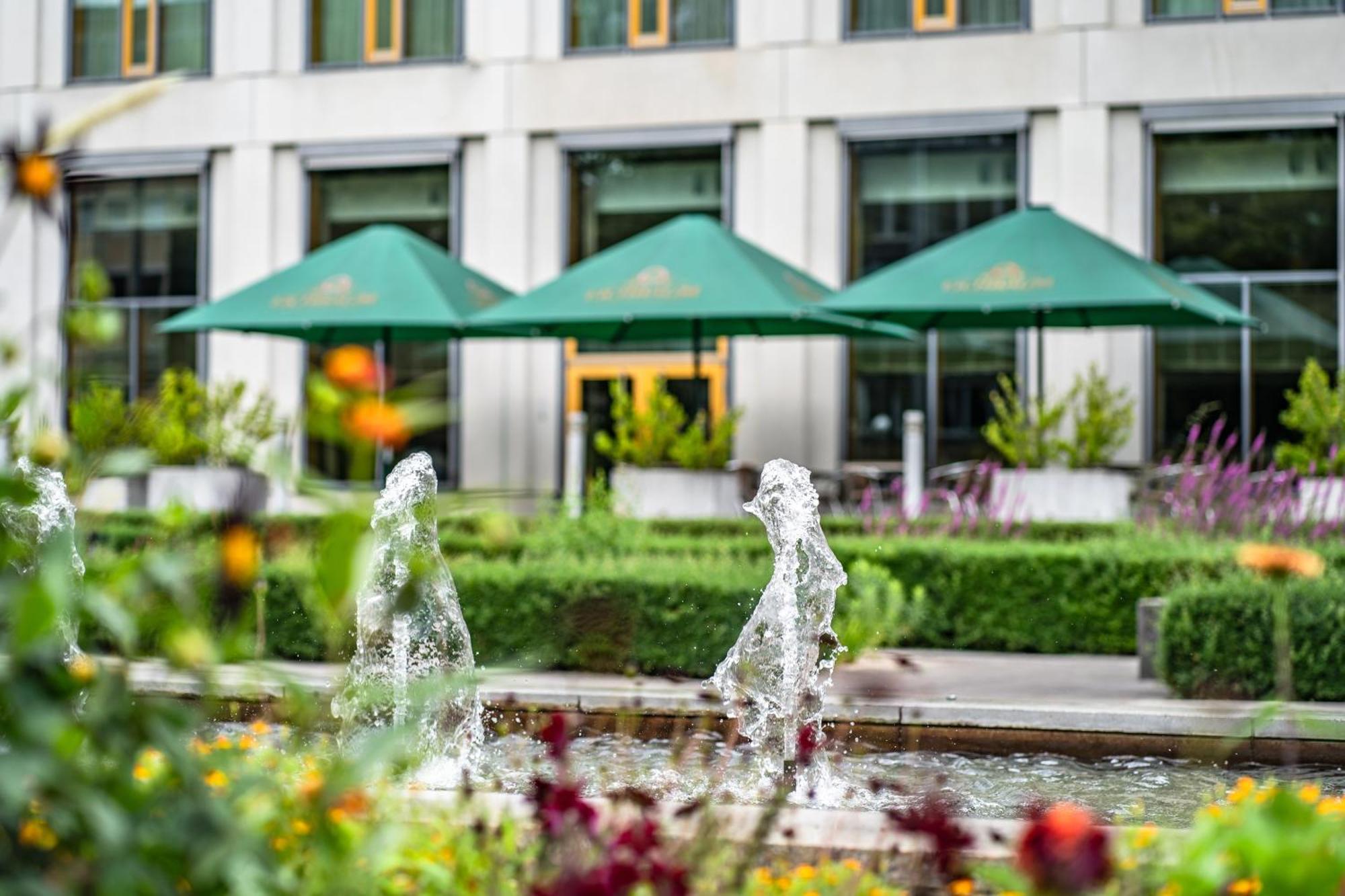 Novotel Karlsruhe City Exterior foto